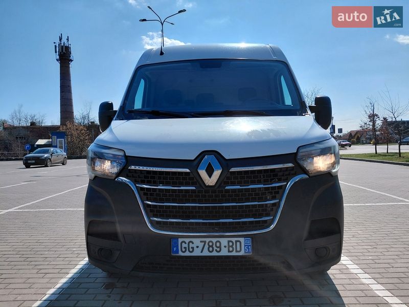 Вантажний фургон Renault Master 2023 в Івано-Франківську