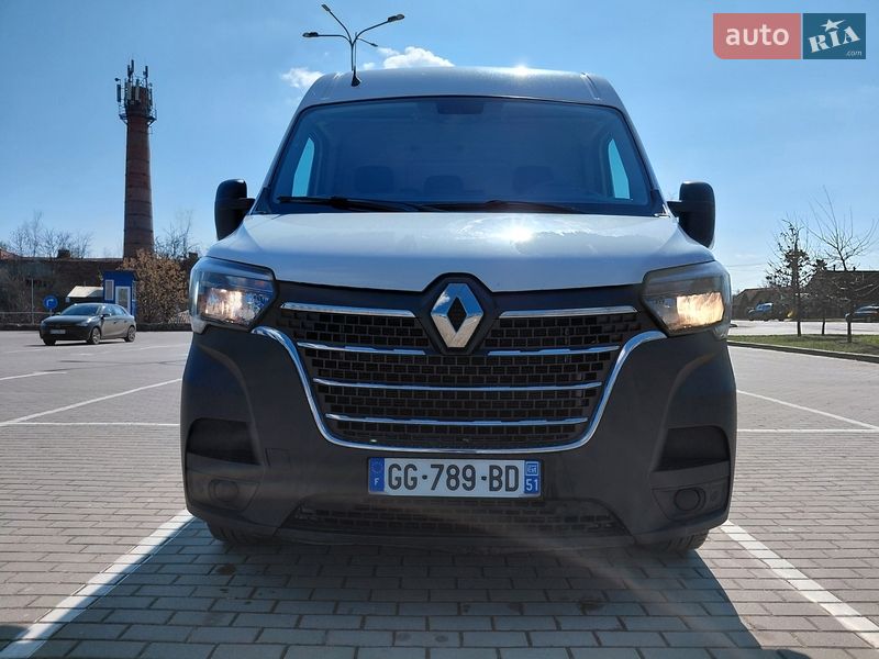 Вантажний фургон Renault Master 2023 в Івано-Франківську