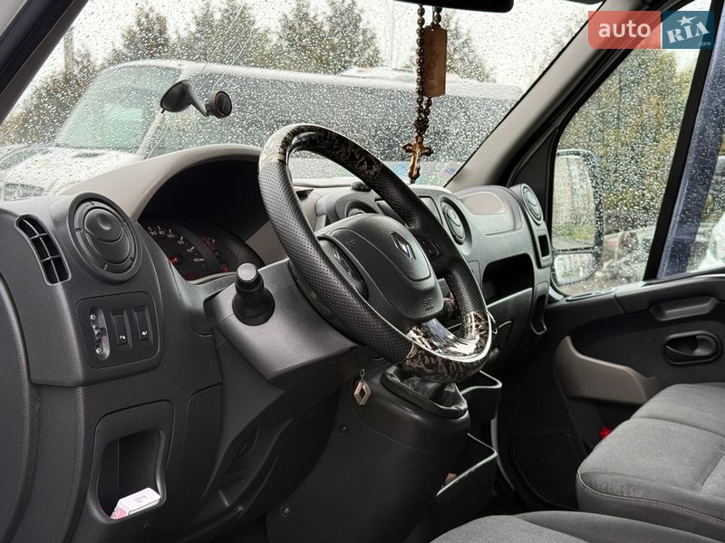 Вантажний фургон Renault Master 2016 в Ковелі