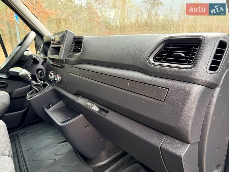 Тентованый Renault Master 2022 в Киеве