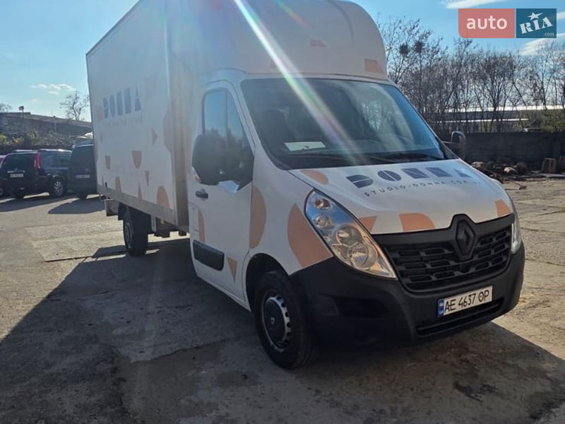 Грузовой фургон Renault Master 2016 в Днепре