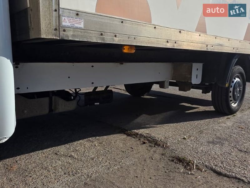Вантажний фургон Renault Master 2016 в Дніпрі