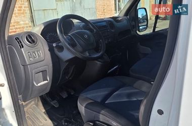 Вантажний фургон Renault Master 2016 в Дніпрі
