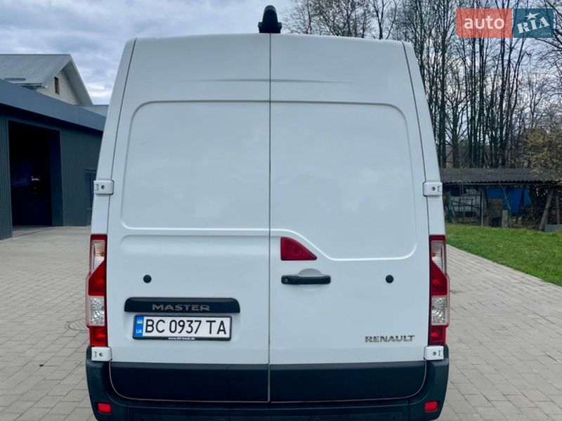 Вантажопасажирський фургон Renault Master 2015 в Долині