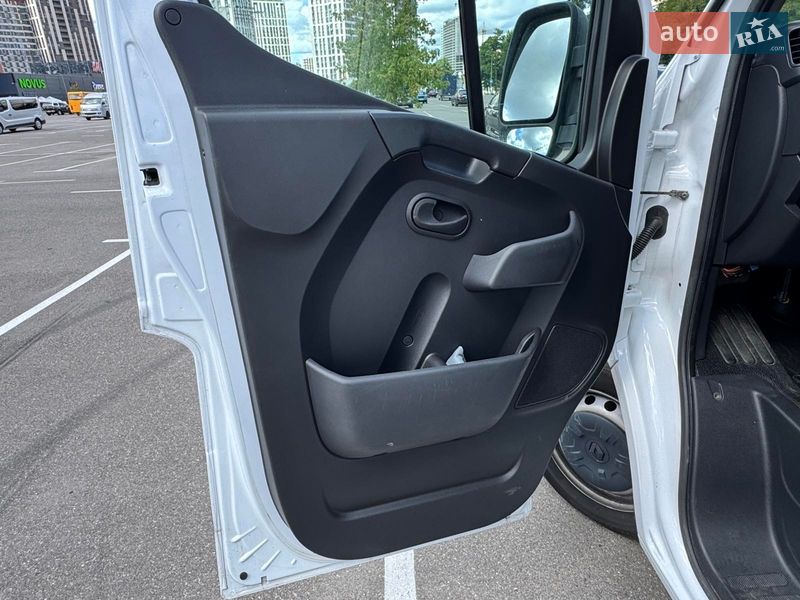 Грузовой фургон Renault Master 2023 в Киеве