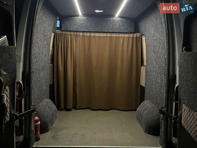 Вантажопасажирський фургон Renault Master 2015 в Долині