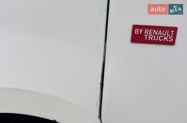 Грузопассажирский фургон Renault Master 2017 в Львове