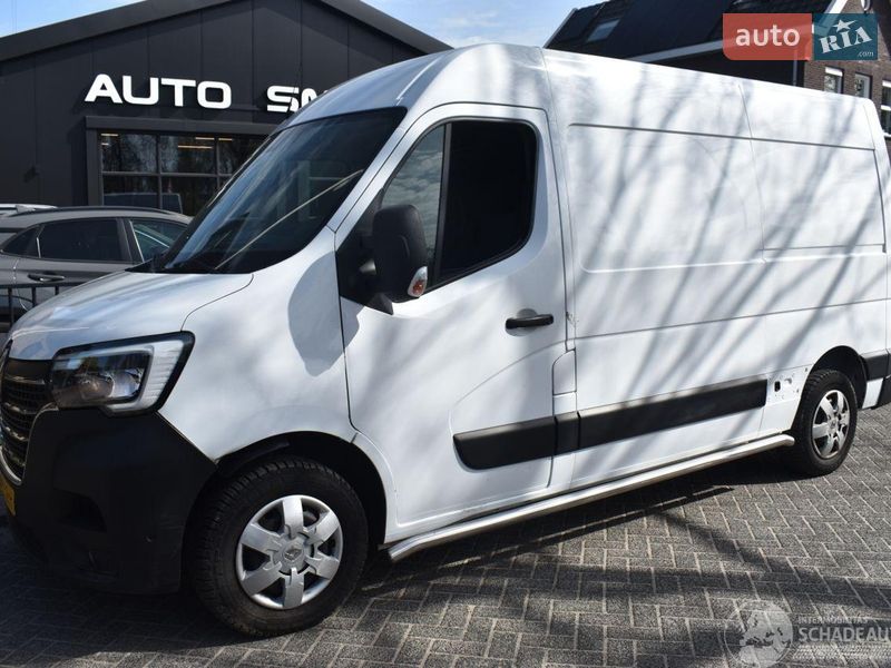 Грузовой фургон Renault Master 2022 в Львове