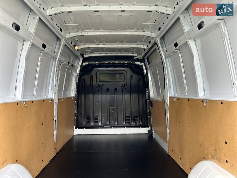 Грузовой фургон Renault Master 2024 в Стрые