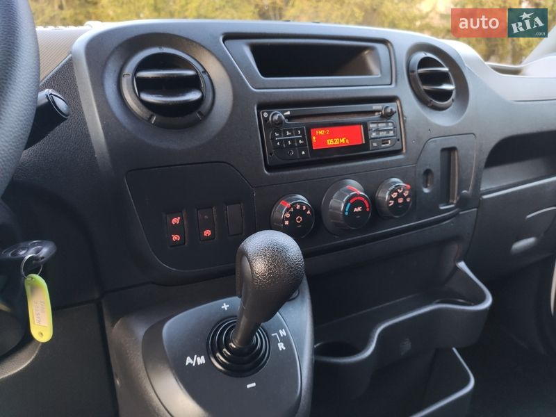 Грузовой фургон Renault Master 2017 в Бердичеве