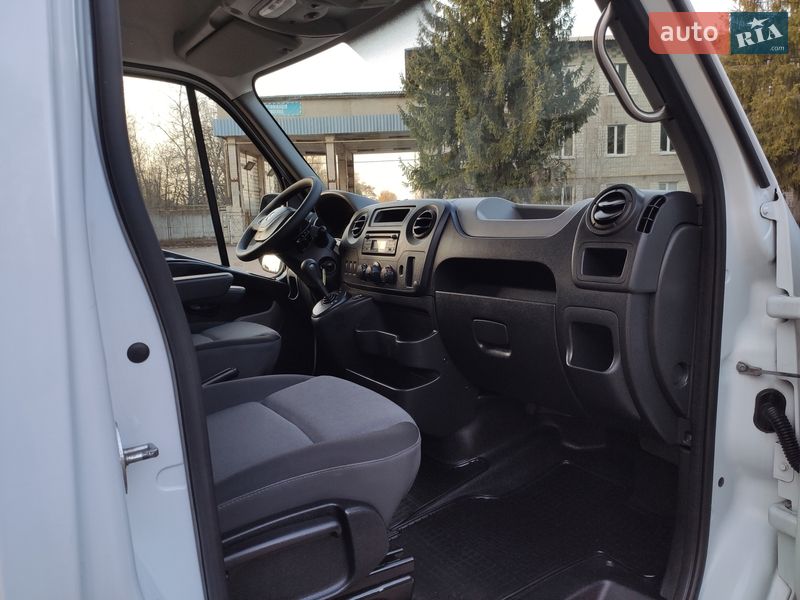Грузовой фургон Renault Master 2017 в Бердичеве