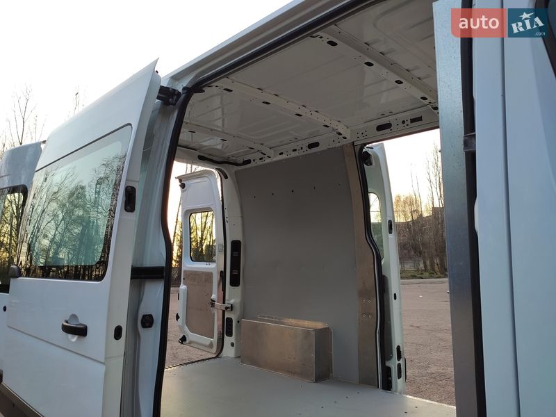 Грузовой фургон Renault Master 2017 в Бердичеве