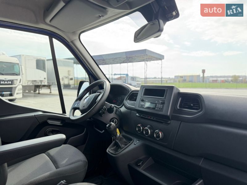 Грузовой фургон Renault Master 2022 в Дубно