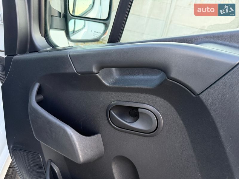 Вантажний фургон Renault Master 2021 в Бердичеві