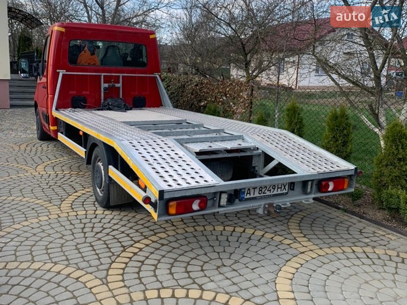 Эвакуатор Renault Master 2015 в Ивано-Франковске