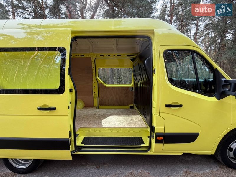Вантажний фургон Renault Master 2016 в Києві