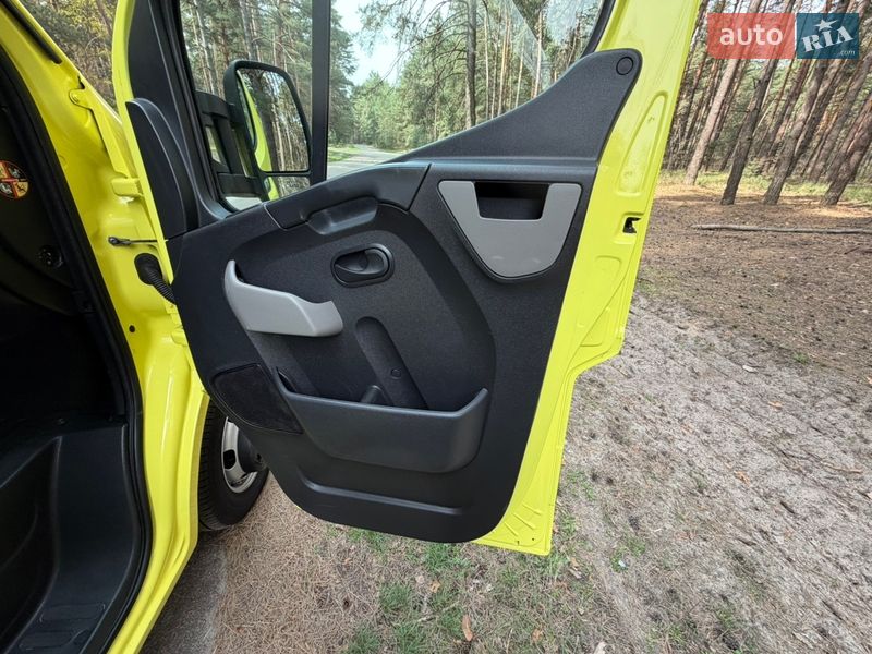 Вантажний фургон Renault Master 2016 в Києві