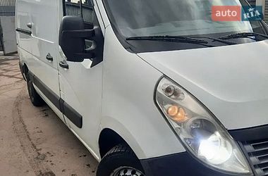 Грузовой фургон Renault Master 2016 в Берестечку