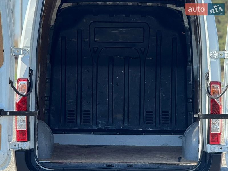 Вантажний фургон Renault Master 2017 в Києві