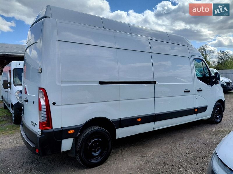 Грузовой фургон Renault Master 2015 в Ивано-Франковске