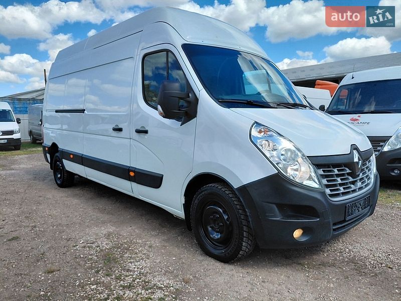 Грузовой фургон Renault Master 2015 в Ивано-Франковске