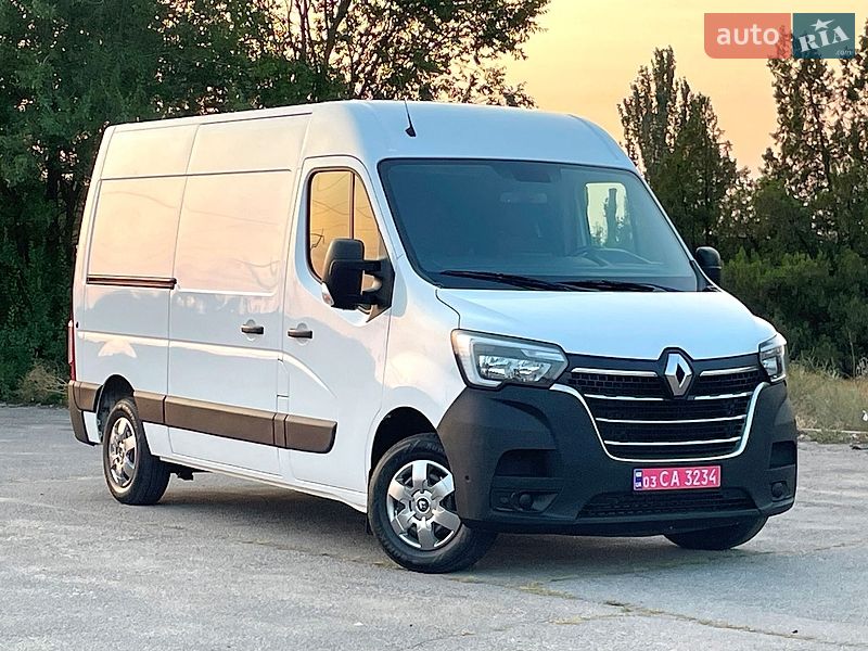 Вантажний фургон Renault Master 2021 в Дніпрі