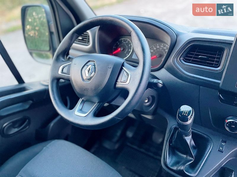 Вантажний фургон Renault Master 2021 в Дніпрі