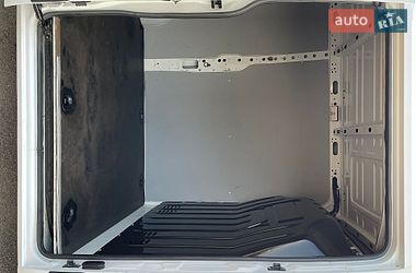 Вантажний фургон Renault Master 2021 в Дніпрі