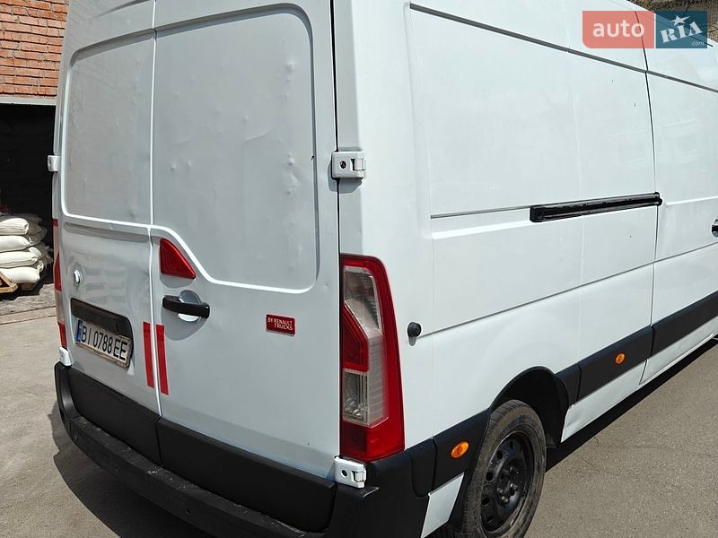 Микроавтобус грузовой (до 3,5т) Renault Master 2015 в Полтаве
