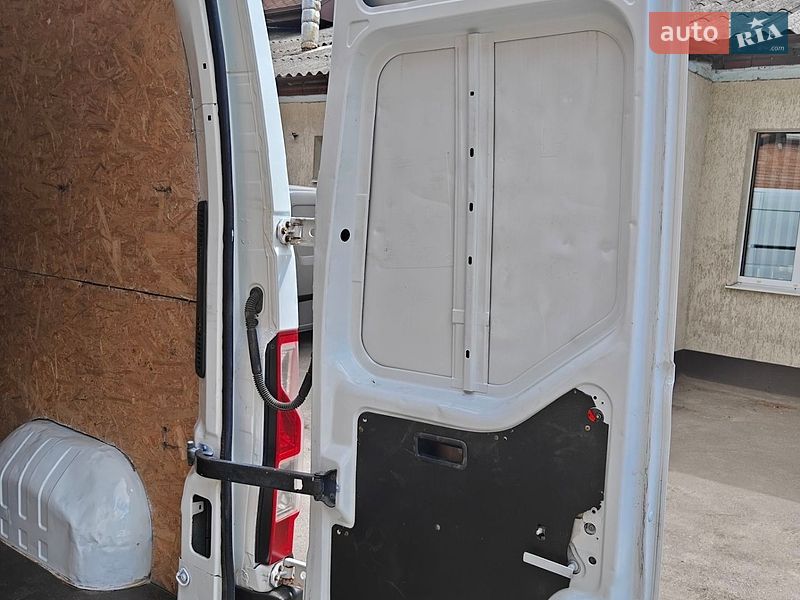 Микроавтобус грузовой (до 3,5т) Renault Master 2015 в Полтаве