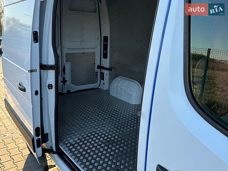 Вантажний фургон Renault Master 2019 в Дніпрі