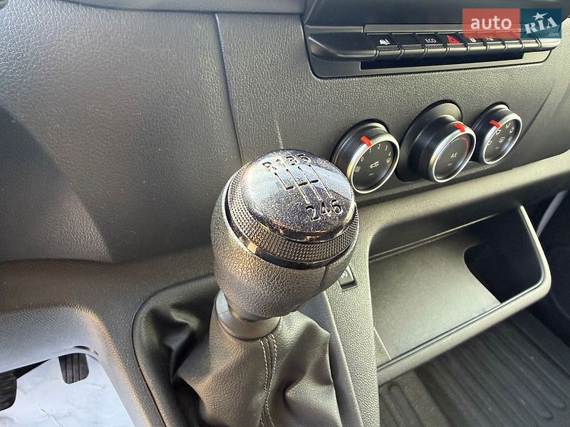 Вантажний фургон Renault Master 2022 в Одесі