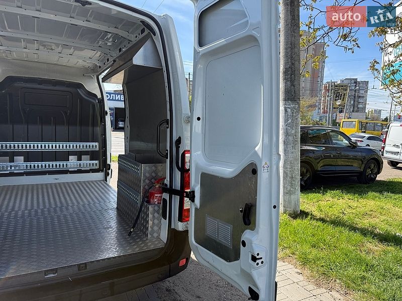 Вантажний фургон Renault Master 2022 в Одесі