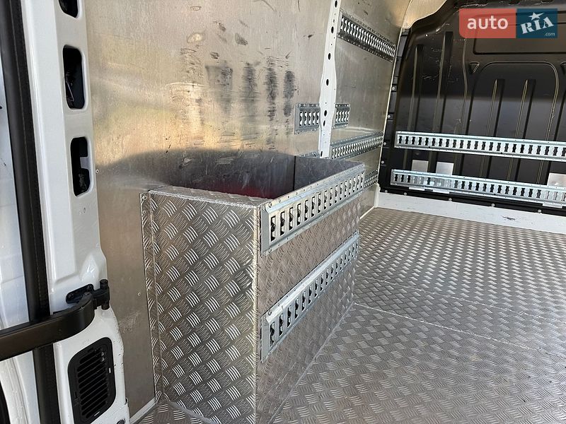 Вантажний фургон Renault Master 2022 в Одесі