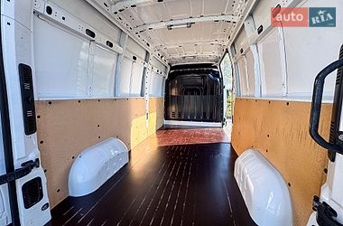 Вантажний фургон Renault Master 2021 в Рівному