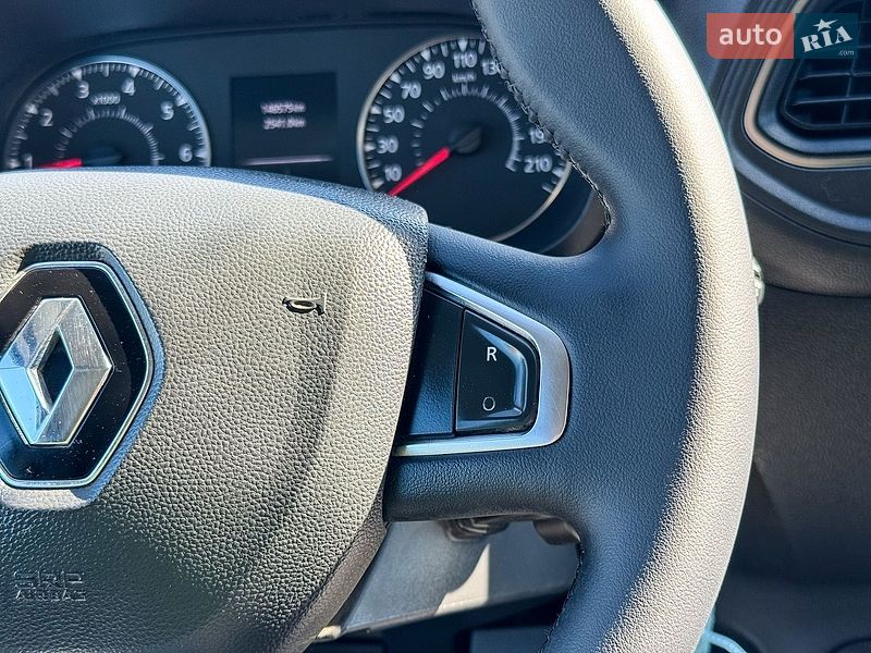 Вантажний фургон Renault Master 2021 в Рівному