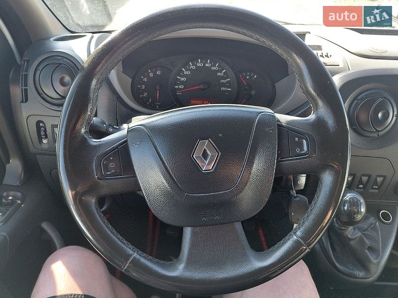 Грузовой фургон Renault Master 2015 в Ивано-Франковске