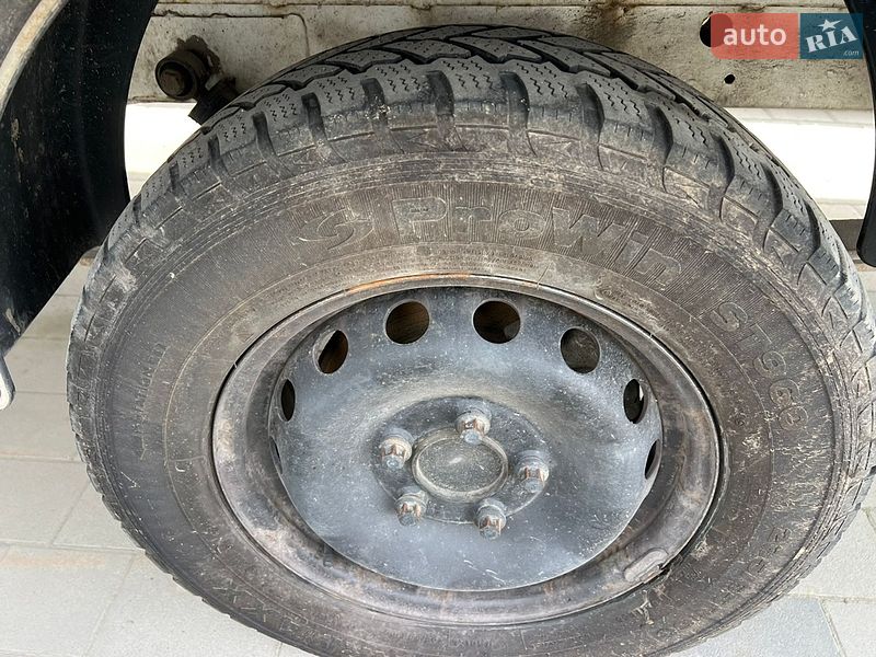 Грузовой фургон Renault Master 2015 в Львове