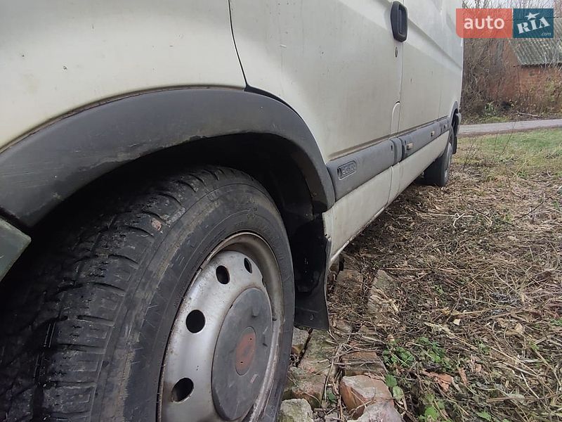 Вантажний фургон Renault Master 2006 в Недригайліву