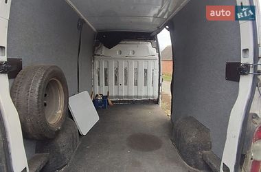 Вантажний фургон Renault Master 2006 в Недригайліву
