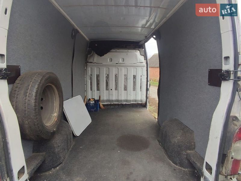 Вантажний фургон Renault Master 2006 в Недригайліву