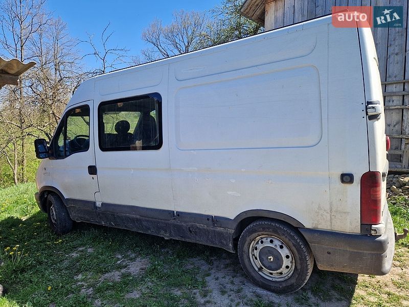 Минивэн Renault Master 2003 в Косове