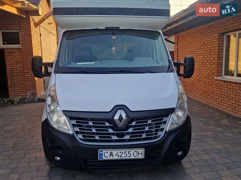 Грузовой фургон Renault Master 2015 в Кропивницком