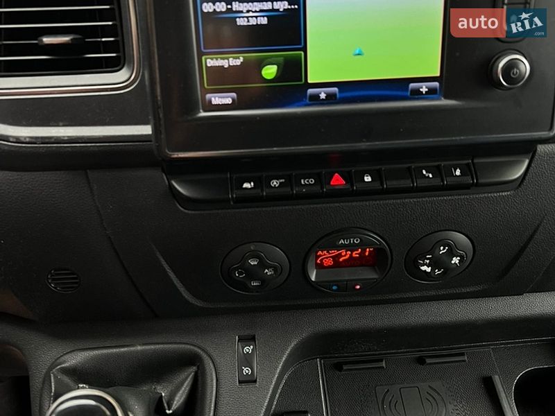 Вантажний фургон Renault Master 2019 в Тернополі