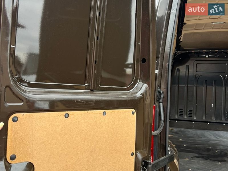 Вантажний фургон Renault Master 2019 в Тернополі