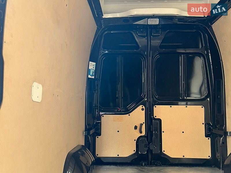 Вантажний фургон Renault Master 2019 в Тернополі