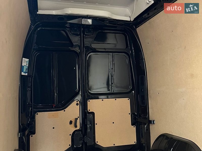Вантажний фургон Renault Master 2019 в Тернополі
