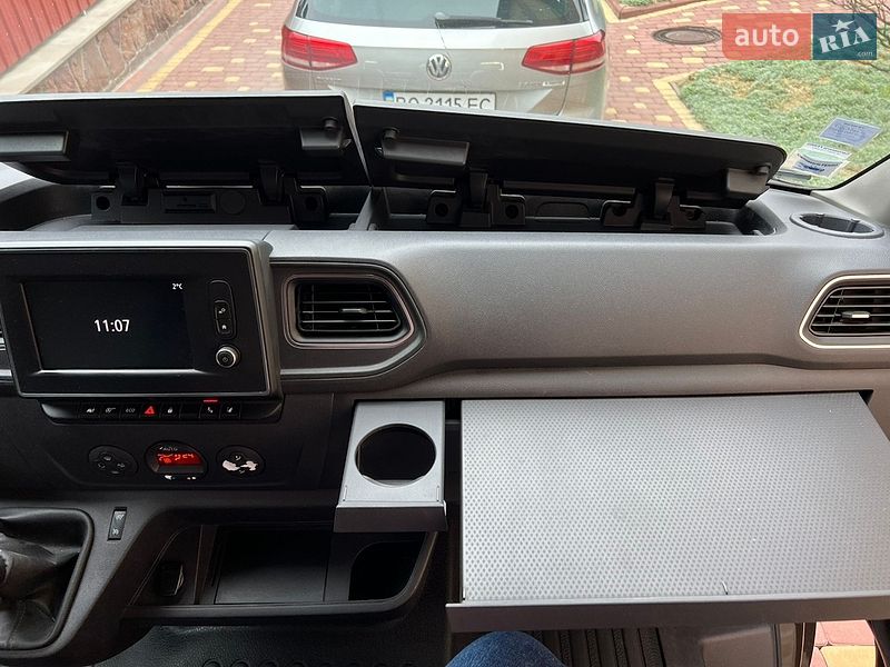 Вантажний фургон Renault Master 2019 в Тернополі