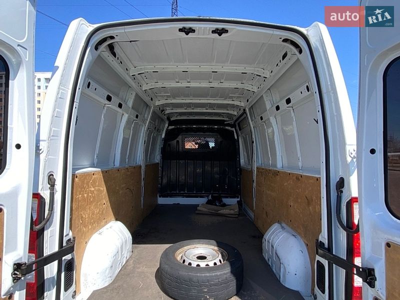 Грузовой фургон Renault Master 2019 в Киеве