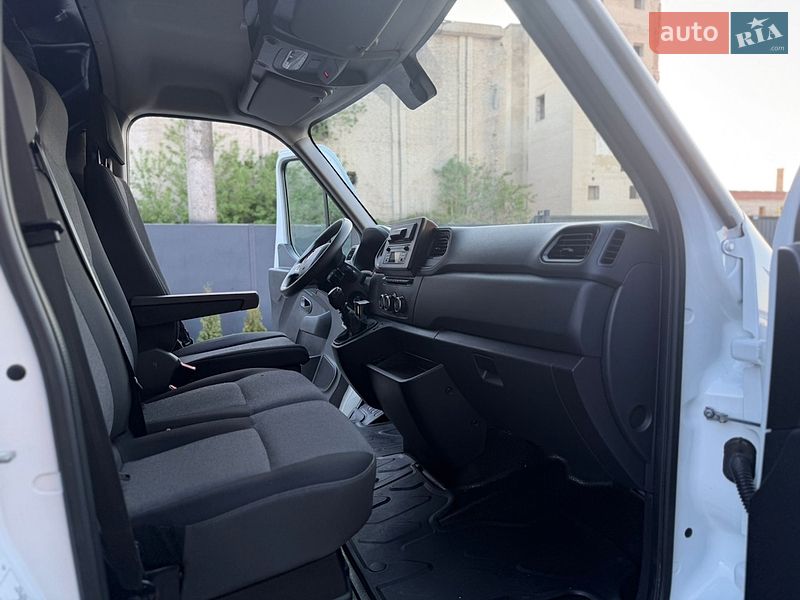Грузовой фургон Renault Master 2020 в Дубно